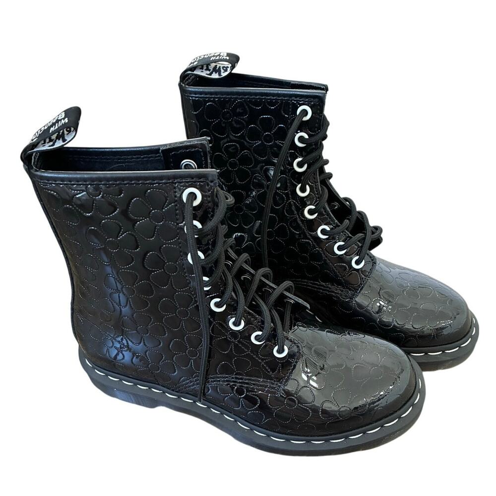 Dr Martens 31683 Jungle Flower Emboss + Black Patent Women 7M Combat Boot NWTO
